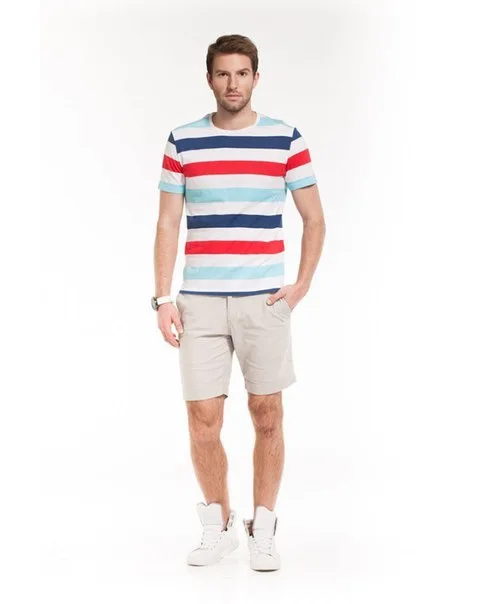Чоловічі футболки: класичні та вільні, розміри XS-XXL