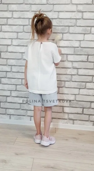 Дитяча футболка та шорти (розмір 122)