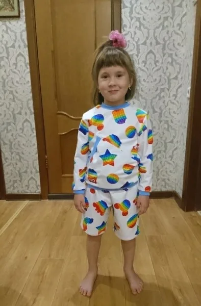 Дитяча піжама: Світшот та шорти (116)