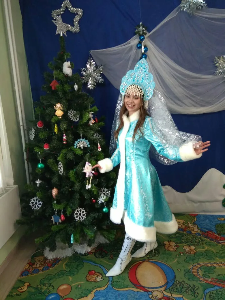 Пальто Снігуроньки з хутряним оздобленням, розміри 40, 46, 54