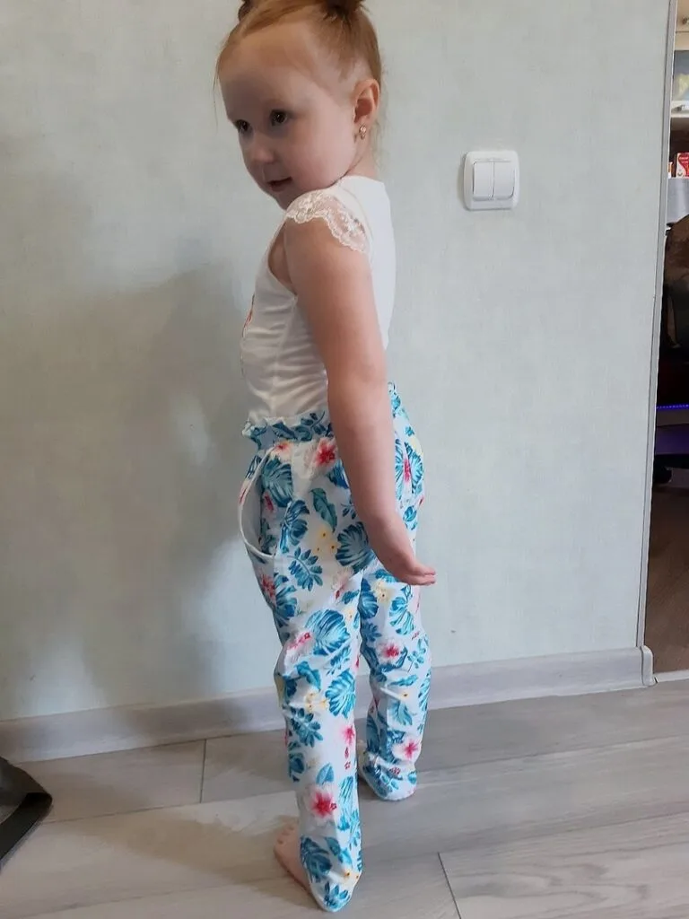 Штани для дівчинки